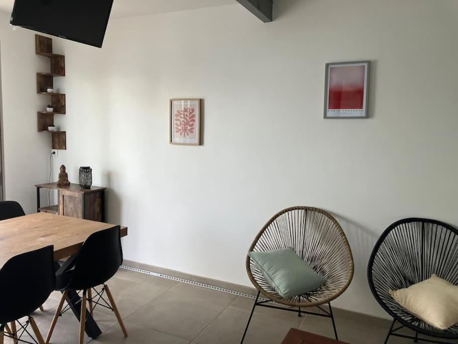 Appartement T4 Terrasse Et Vue Istres Dış mekan fotoğraf