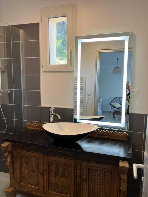 Appartement T4 Terrasse Et Vue Istres Dış mekan fotoğraf