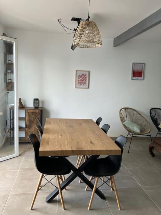 Appartement T4 Terrasse Et Vue Istres Dış mekan fotoğraf