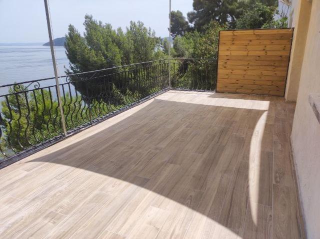 Appartement T4 Terrasse Et Vue Istres Dış mekan fotoğraf