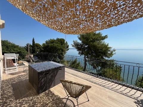 Appartement T4 Terrasse Et Vue Istres Dış mekan fotoğraf